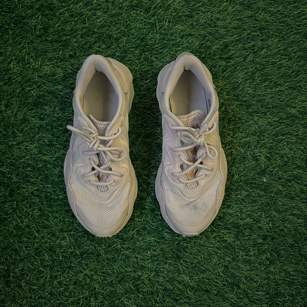 Ozweego Sneakers